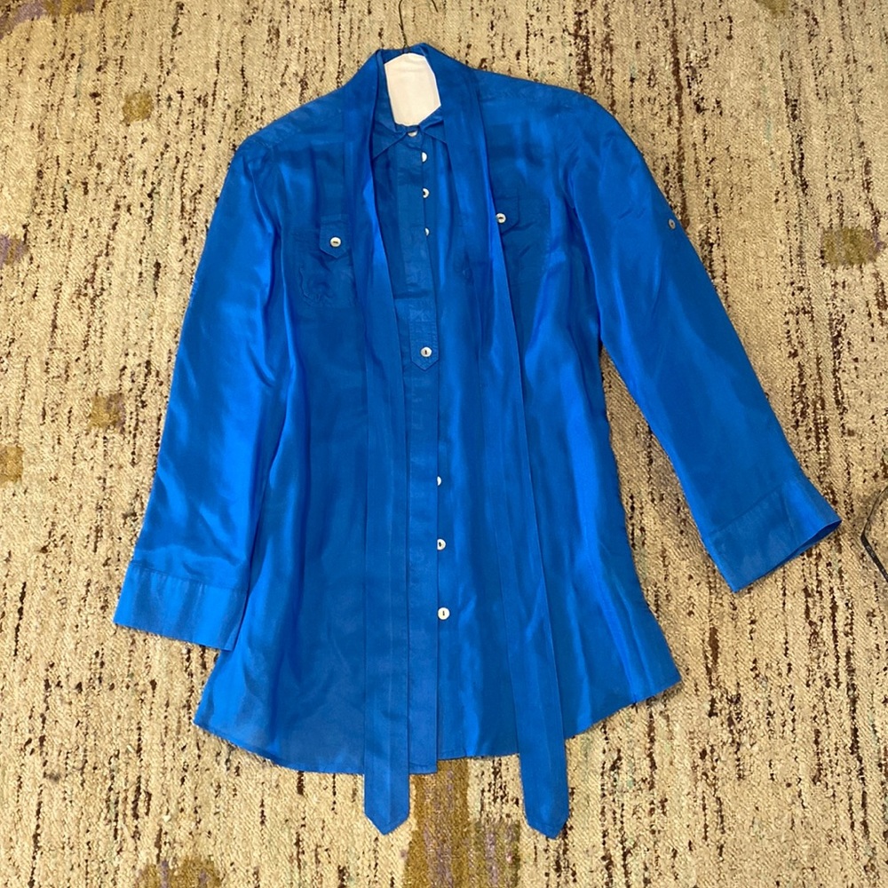 Velvet heart bright blue silk button top xs